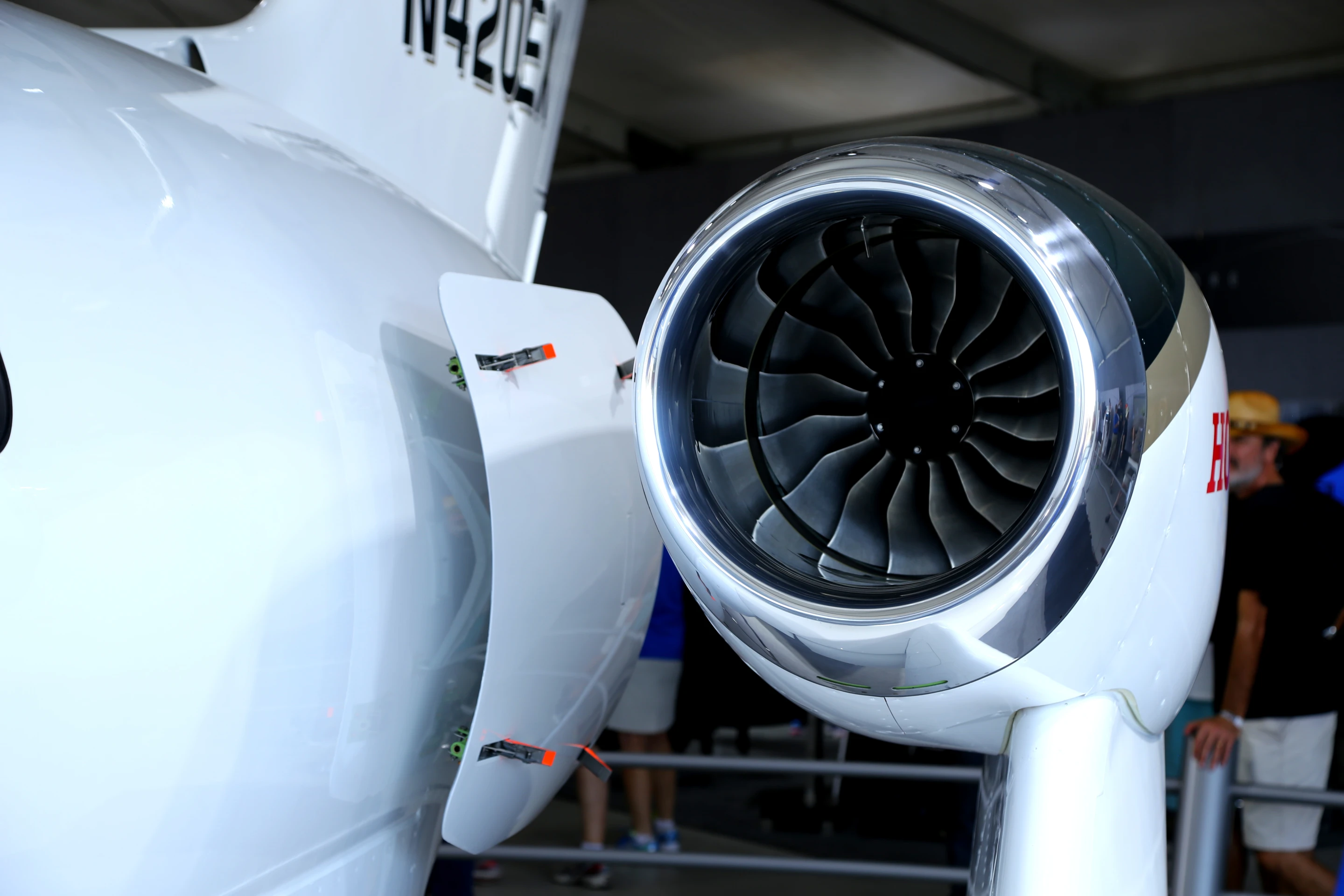 Twin GE Honda HF120 turbofan jet engines mounted on pods set away from the cabin are designed to reduce noise and vibration (Photo: Angus MacKenzie/Gizmag.com)
