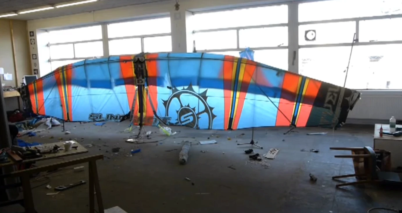 The wings at rest in Smeets' workshop not long before the first test flight