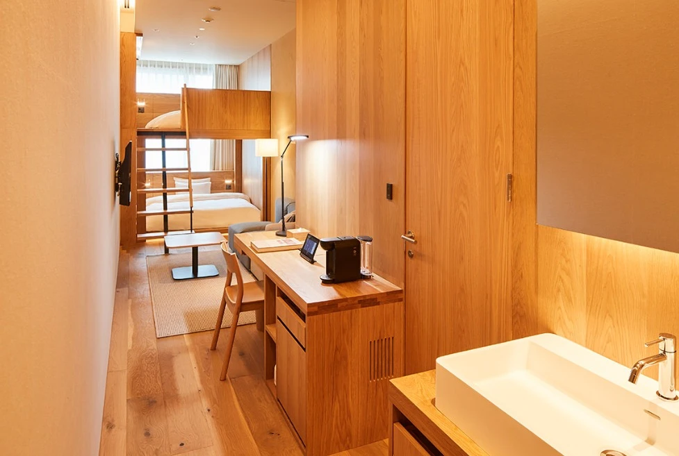 Type G room takes advantage of the height, with a bunk bed library