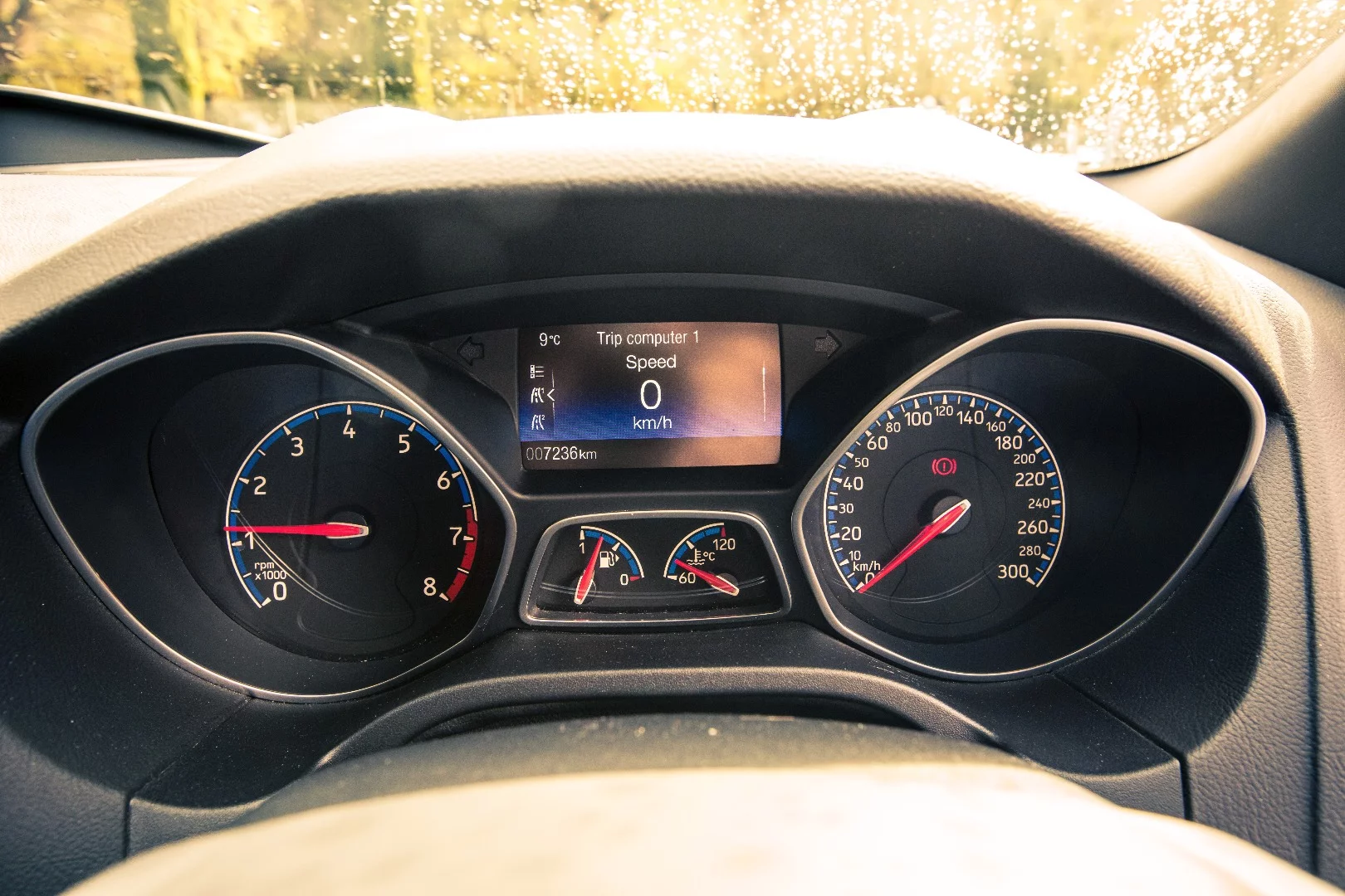The instruments on the Focus RS are clear and easy to read