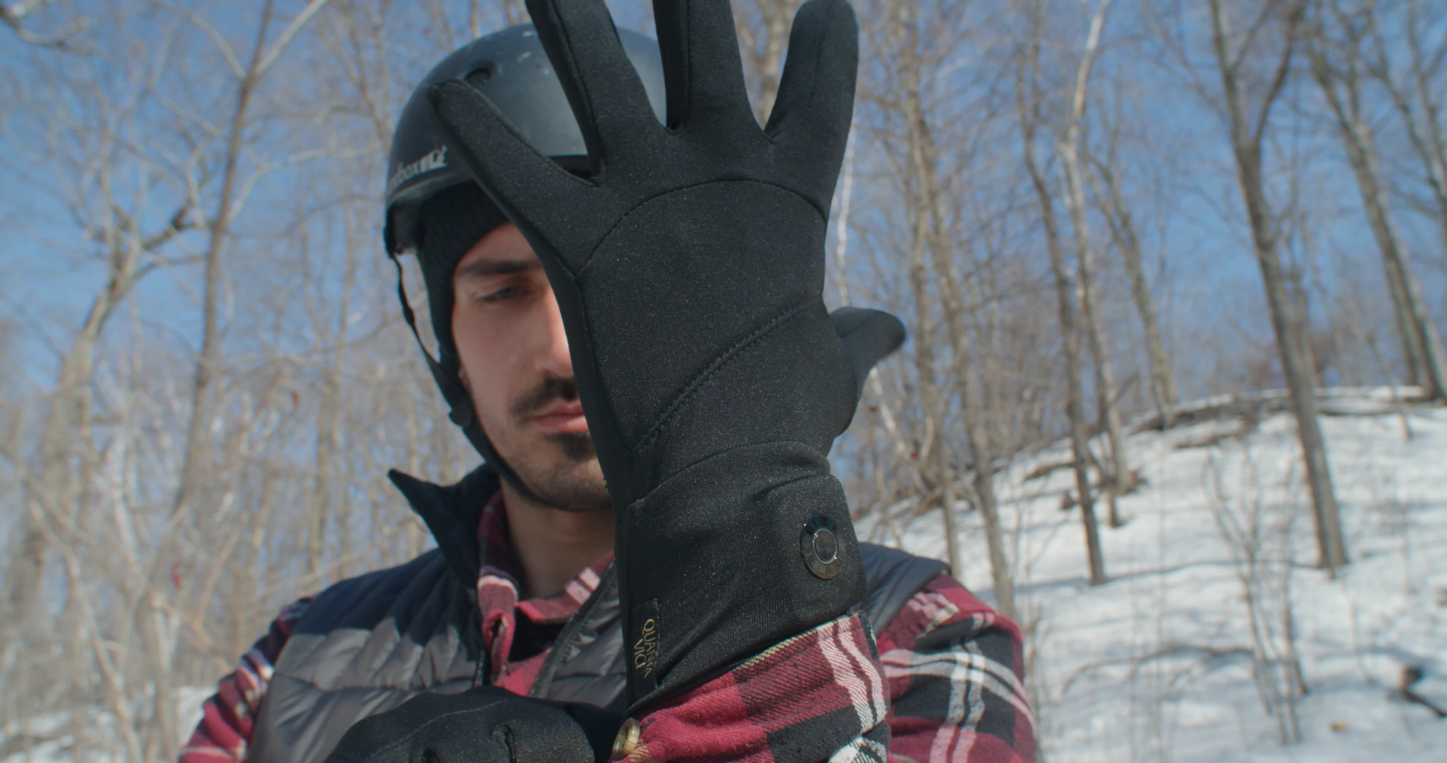 Quanta Vici's new smart clothes are designed to offer full dexterity