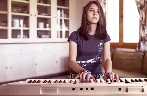 Students can slow down the tempo to learn phrases and songs at their own pace