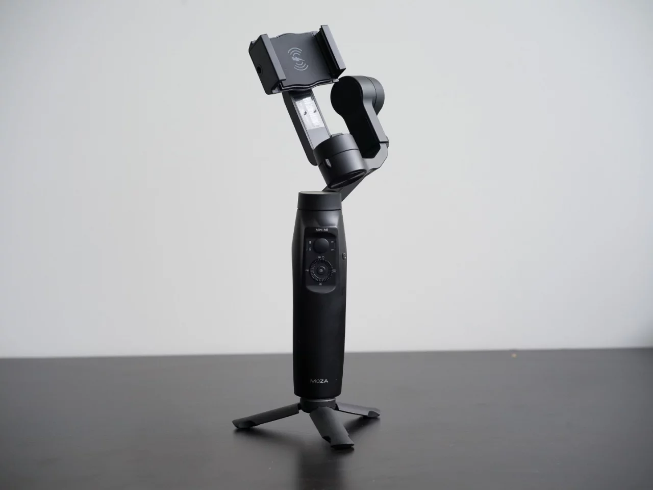 Moza Mini-Mi: comes with its own tripod and is very easy to set up
