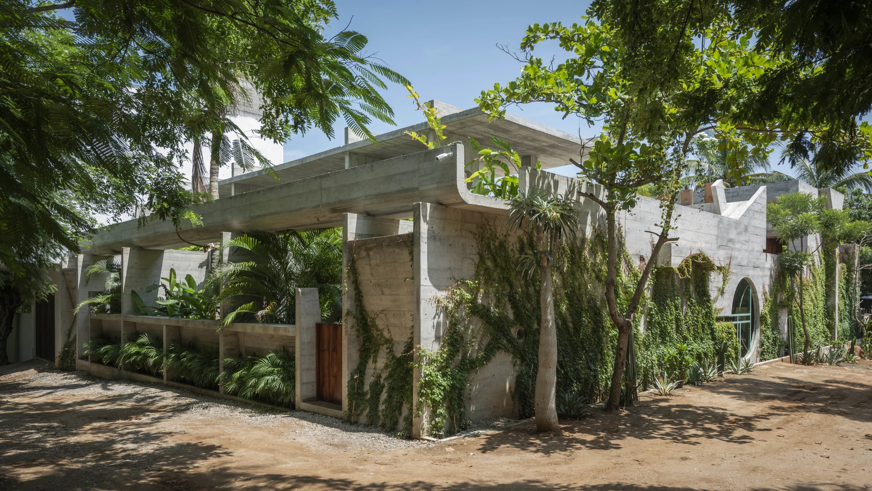 Casa TO is designed by renowned Mexican architectural firm Ludwig Godefroy