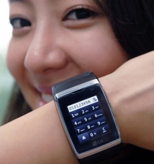 The LG-GD910 is likely to impress even more than a calculator watch from the '80s