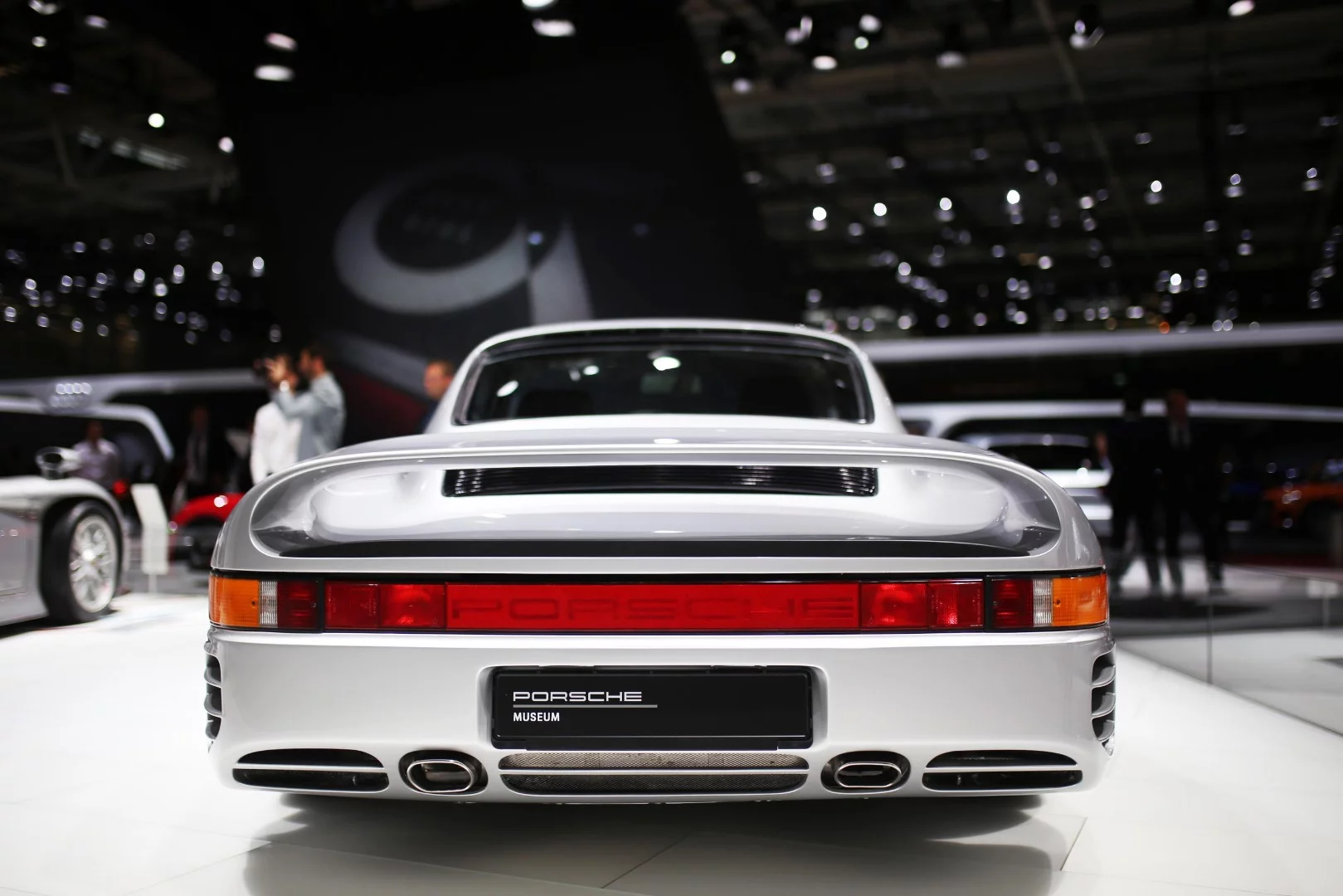The Porsche Museum goes on tour
