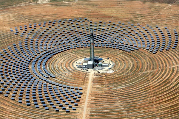Work progress on the Gemasolar plant, June 2010
