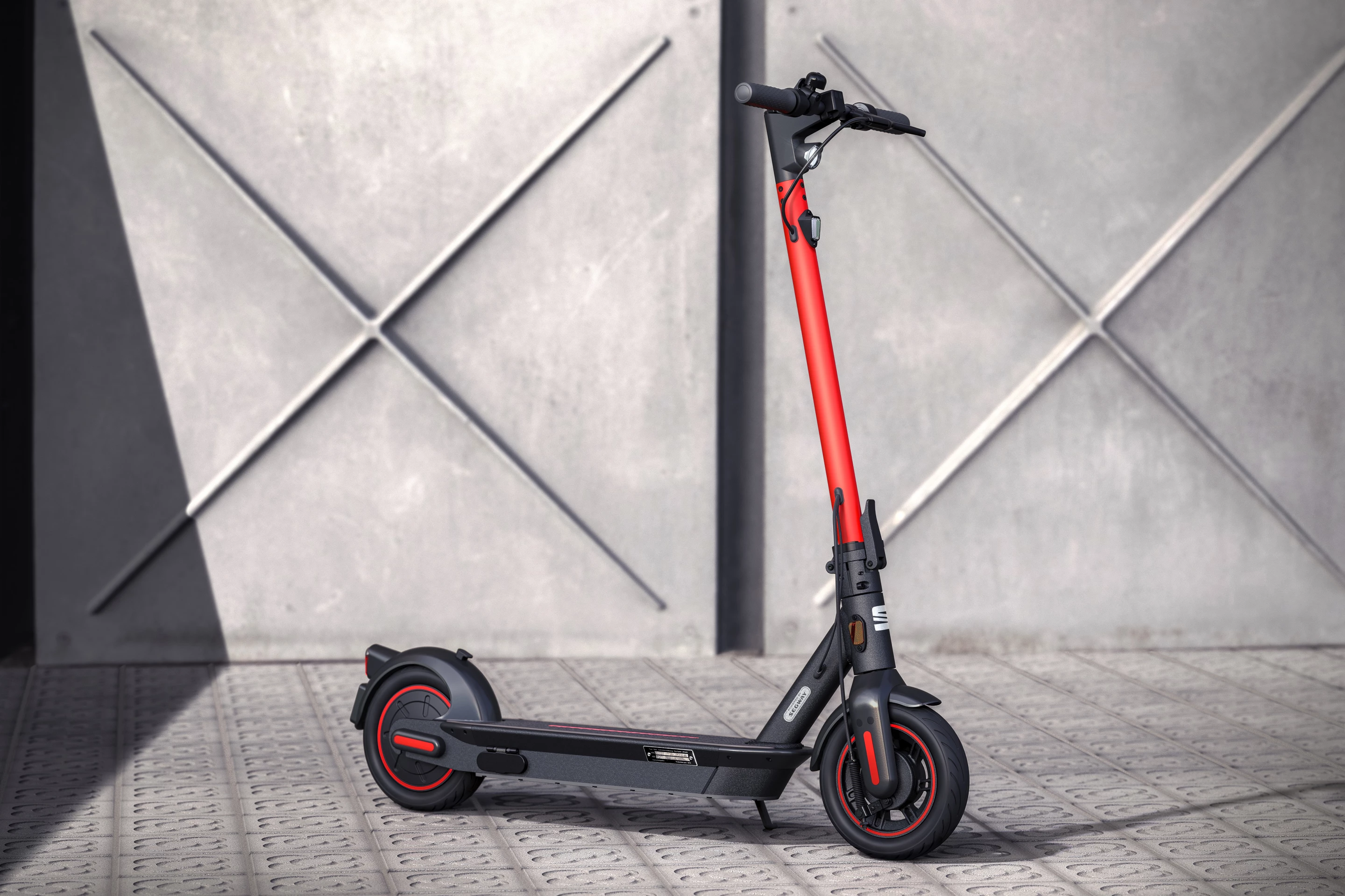 The e-Kickscooter concept boasts 65 km of range
