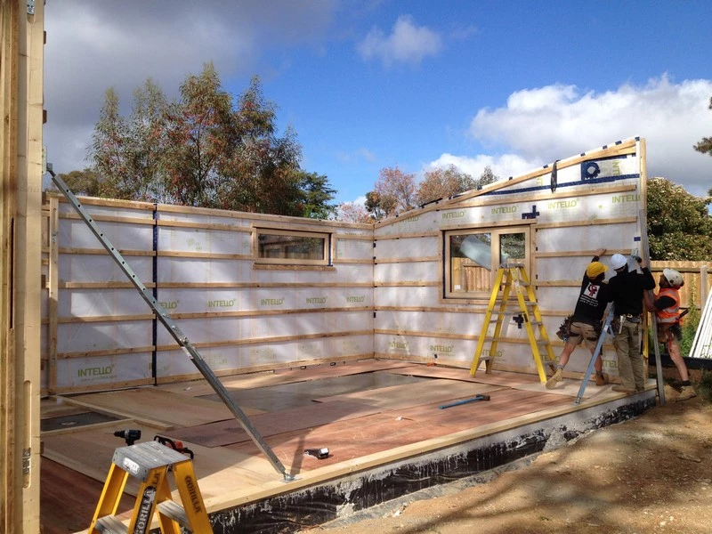 Erecting the Castlemaine Passivhaus