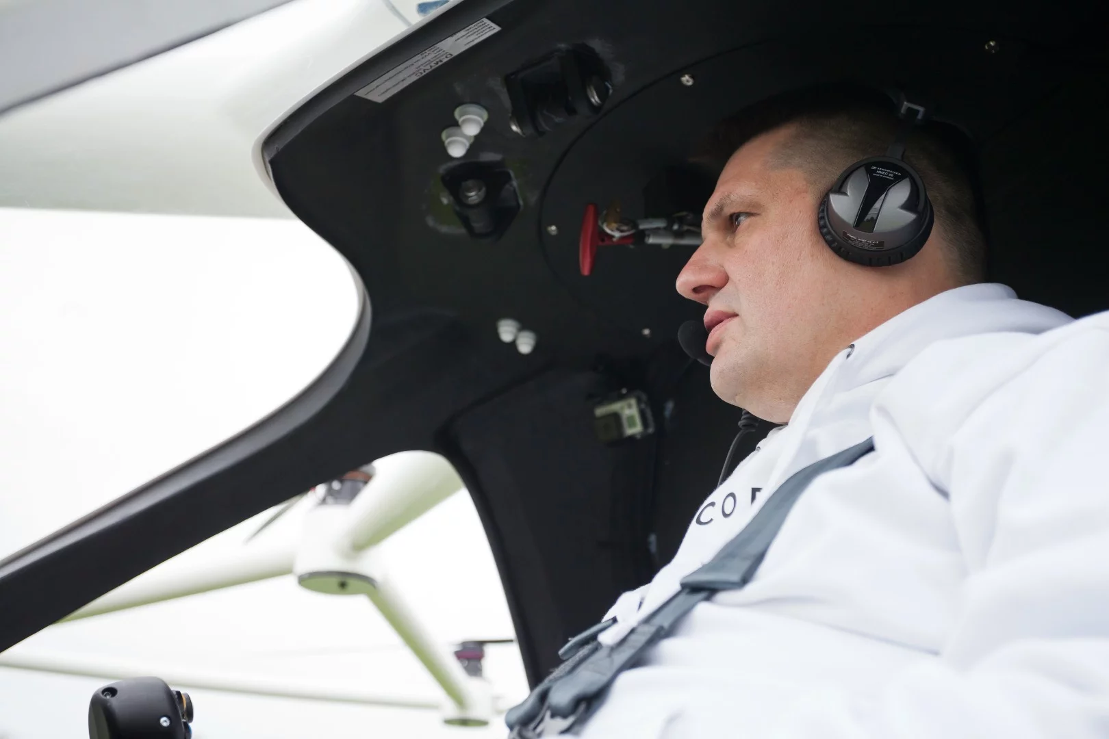 Part quadcopter, part helicopter and part alien spaceship, e-volo's Volocopter can take off and land vertically and also hover in the air when need be