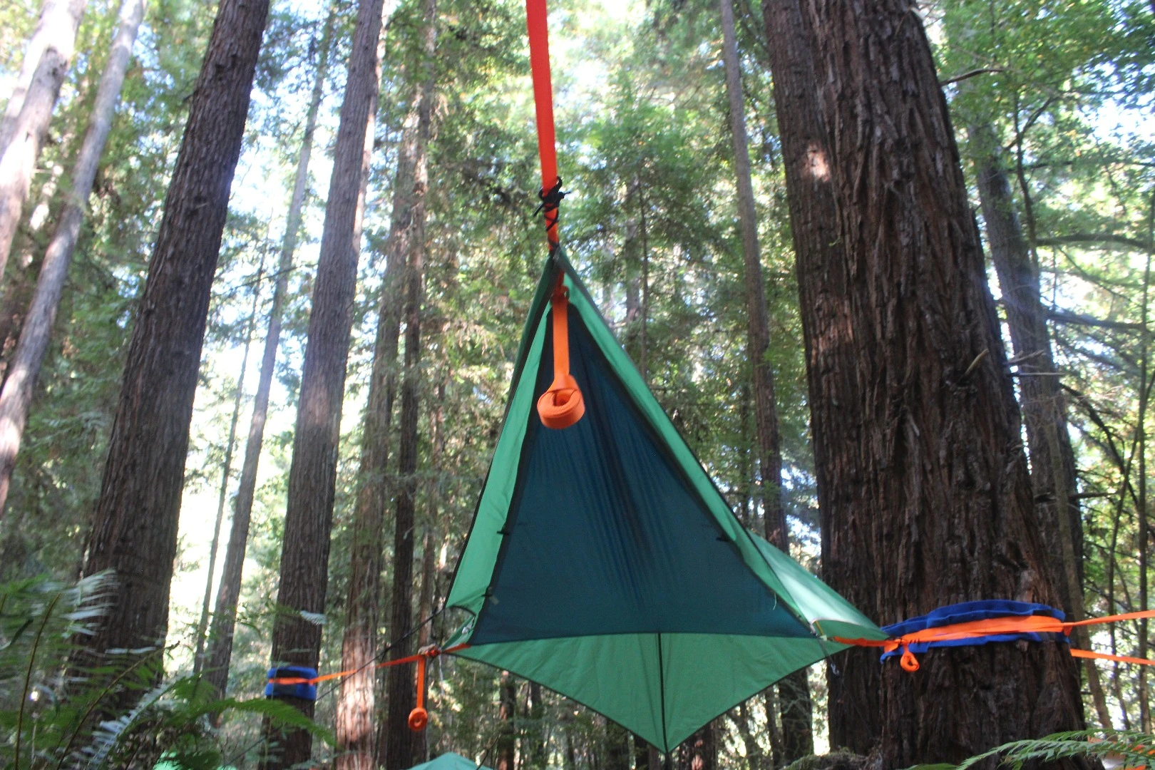 The flat floor is quite comfortable to sleep on – enough give to provide that feeling of weightlessness but without contorting you into a banana, like a traditional hammock would