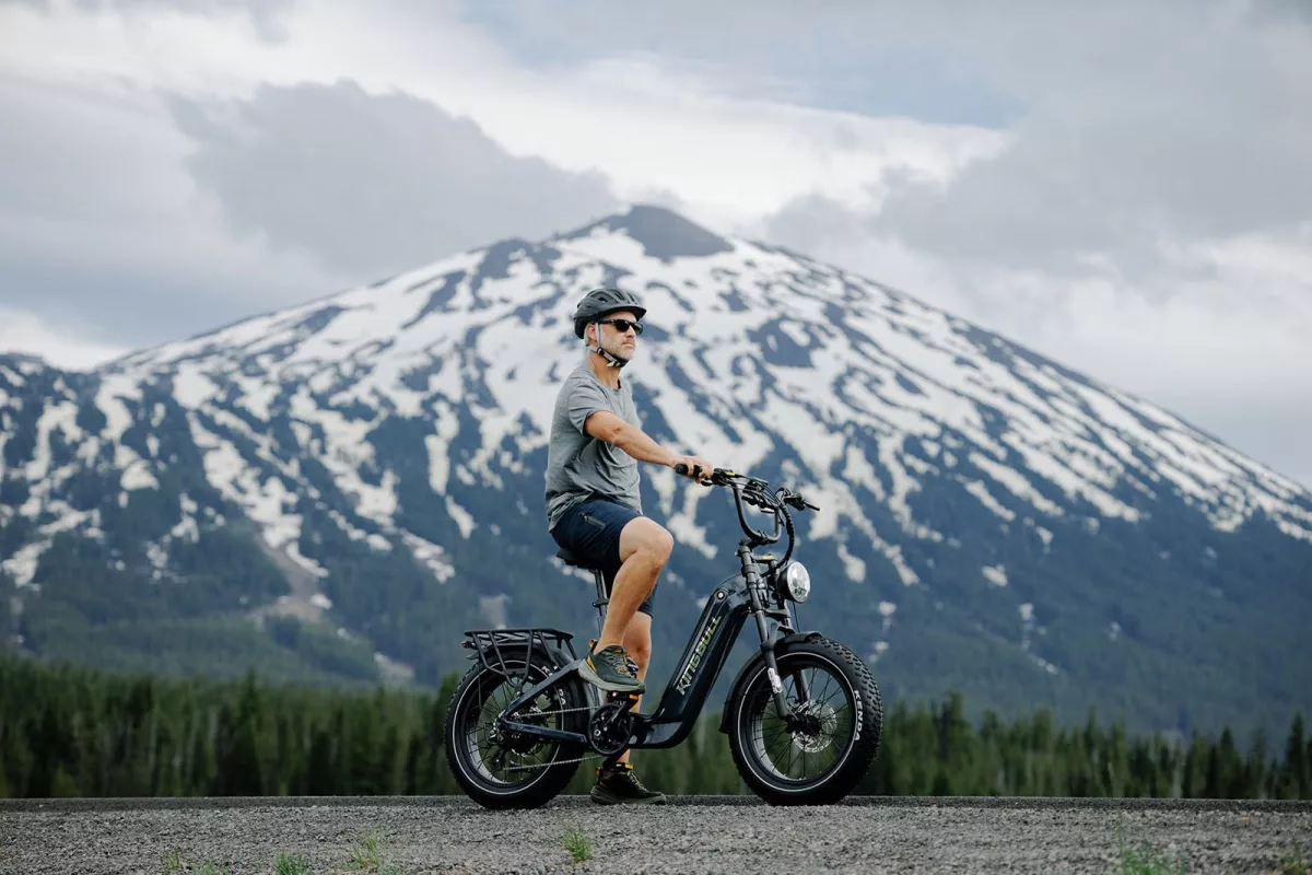 Jumper Go packs a 750W BAFANG motor, 85 Nm torque, and an 80-mile built-in Samsung battery.