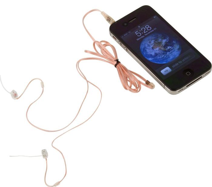 earHero earphones work with any device with a 3.5mm headphone jack
