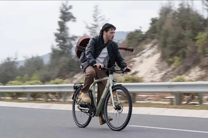 "This revolutionary e-bike introduces an industry-first internal 3-speed auto-shifting system, co-developed with Bafang, to redefine urban commuting with smarter, smoother, and more efficient rides"