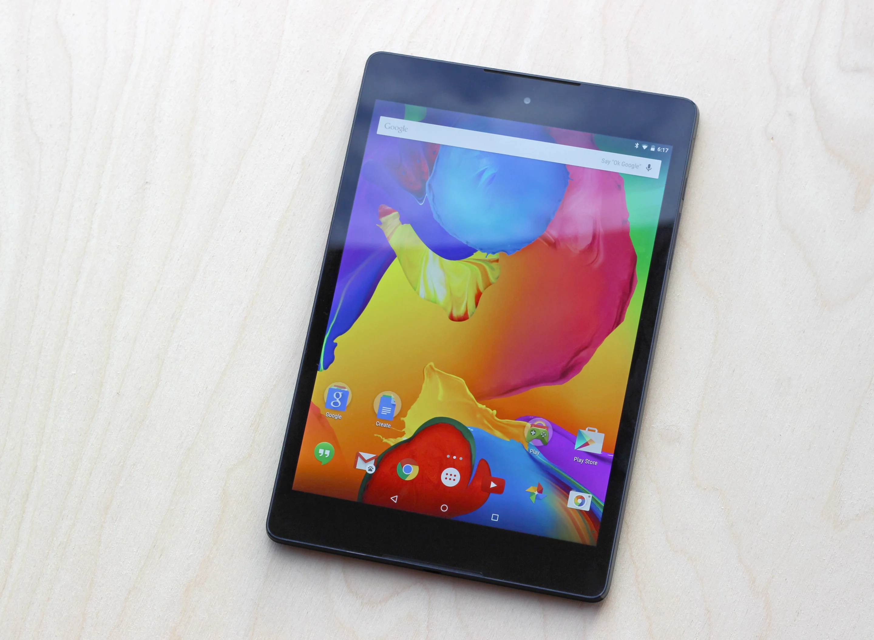 The Nexus 9, with its mid-sized 8.9-in display (Photo: Will Shanklin/Gizmag.com)