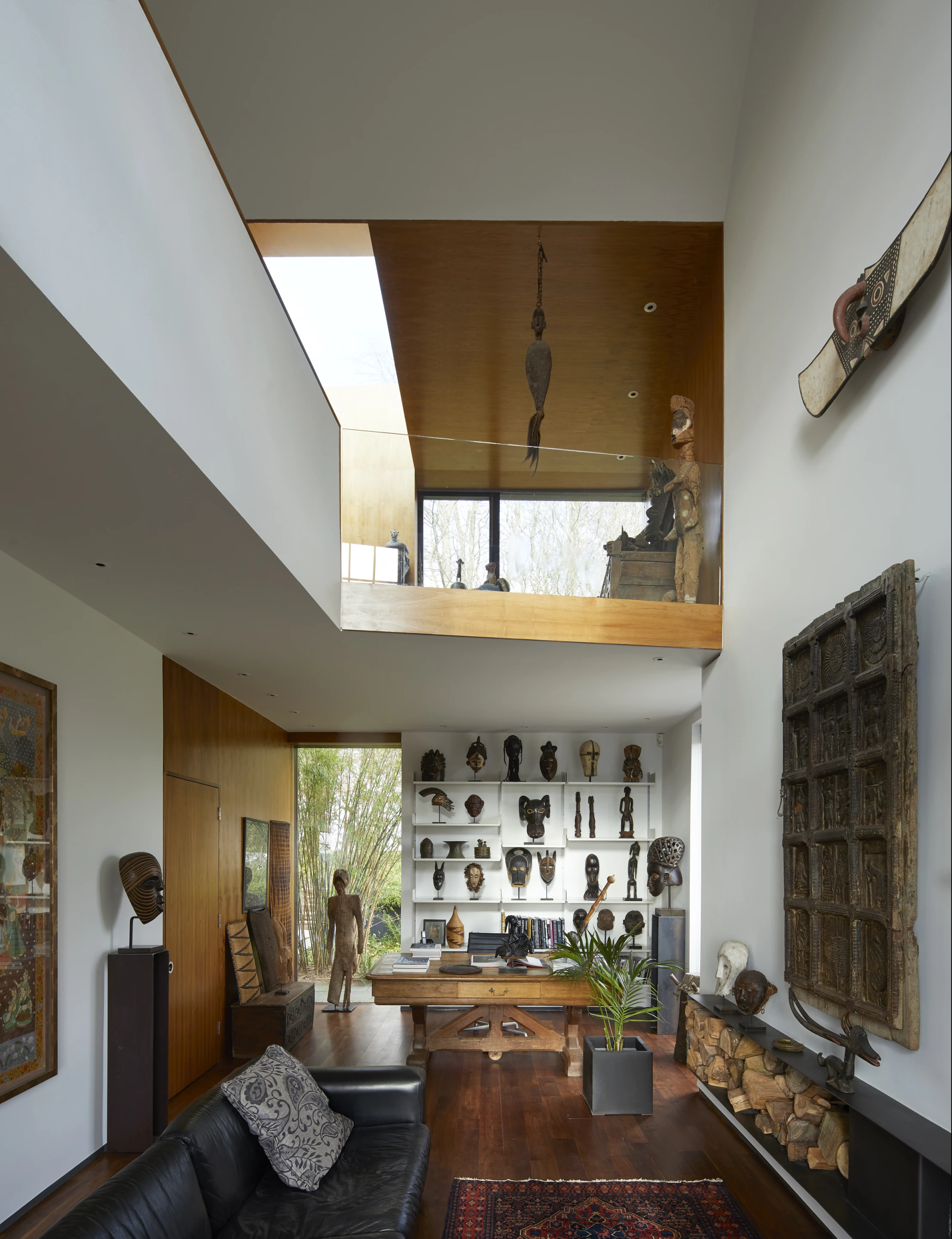 The House on the Hill consists of an original 18th Century stone farmhouse, as well as a new modern extension. The modern structure contains the actual living quarters