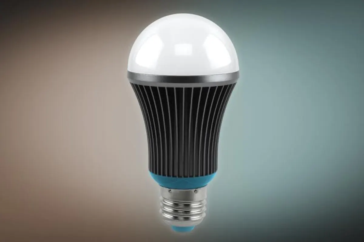 The idea is that the Silk lightbulb will give you energy boosting blue light in the daytime and warm light in the evening to help you chill