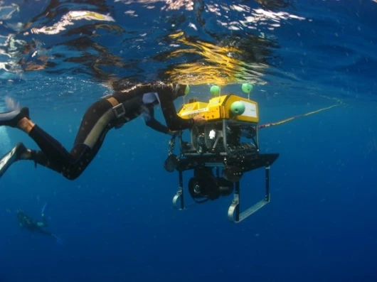 The OceanCam is an affordable solution to record high definition videos of the ocean depths.