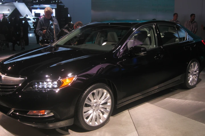 The 2014 Acura RLX made its debut at the LA Auto Show, and Gizmag was on the scene