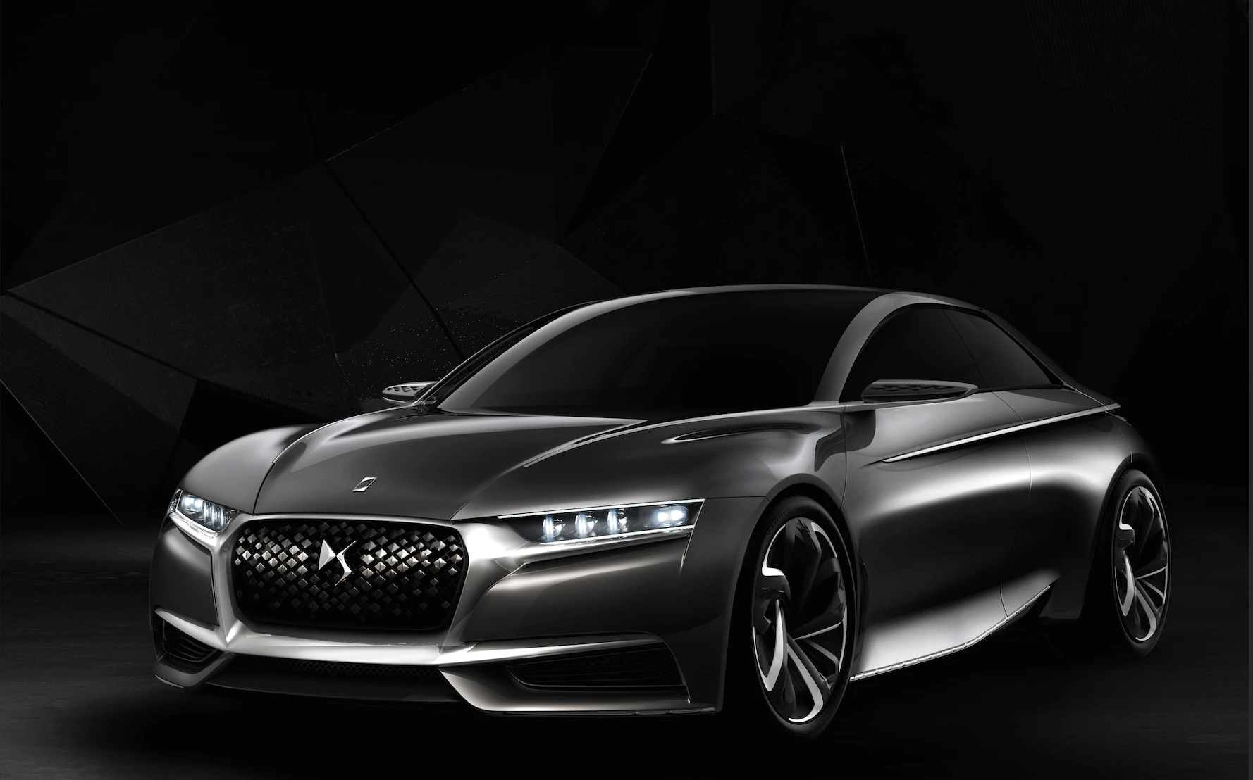 The DS uses laser headlamps