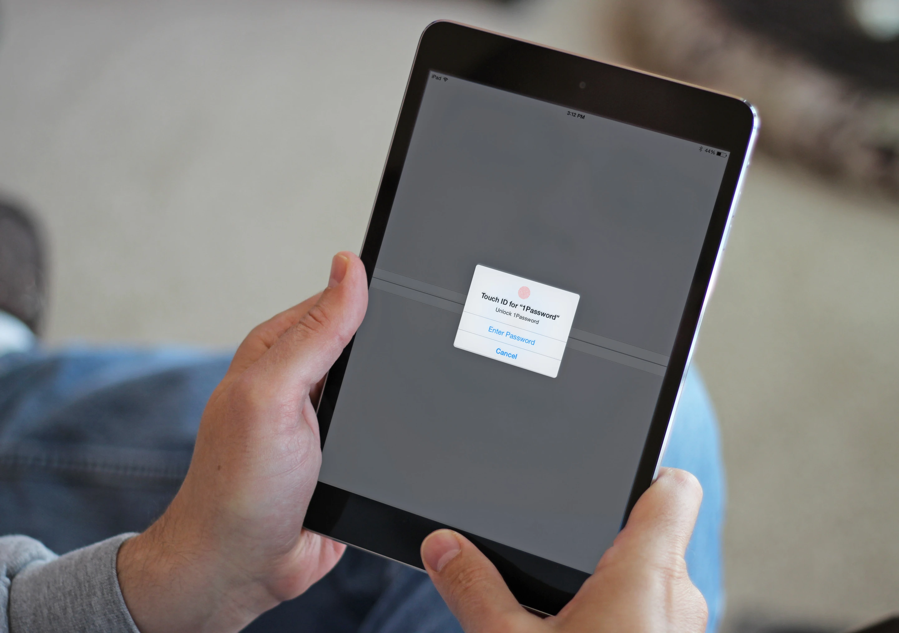 Password manager apps are a perfect fit for the iPad mini 3's Touch ID sensor (Photo: Will Shanklin/Gizmag.com)