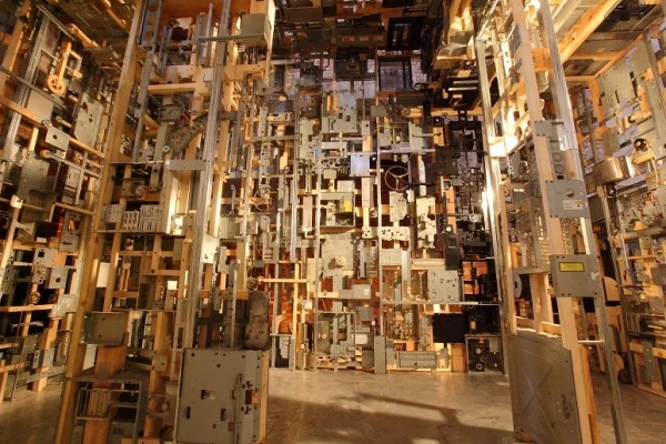 It took three years of searching electronic junkyards to gather all discarded parts for Marek Tomasik's sculpture