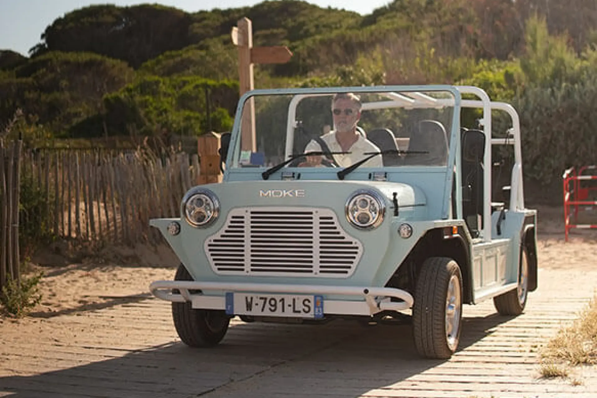 Moke Moke officially returns to the US with electric Californian edition