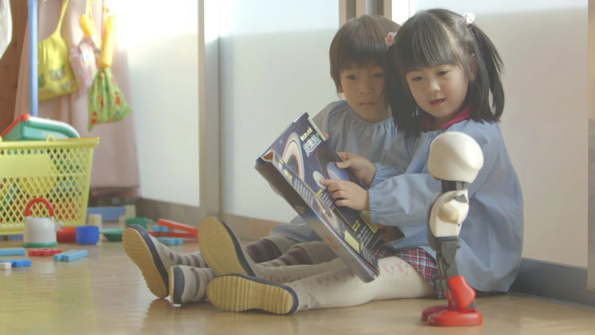 Children learn about Kibo's trip into space