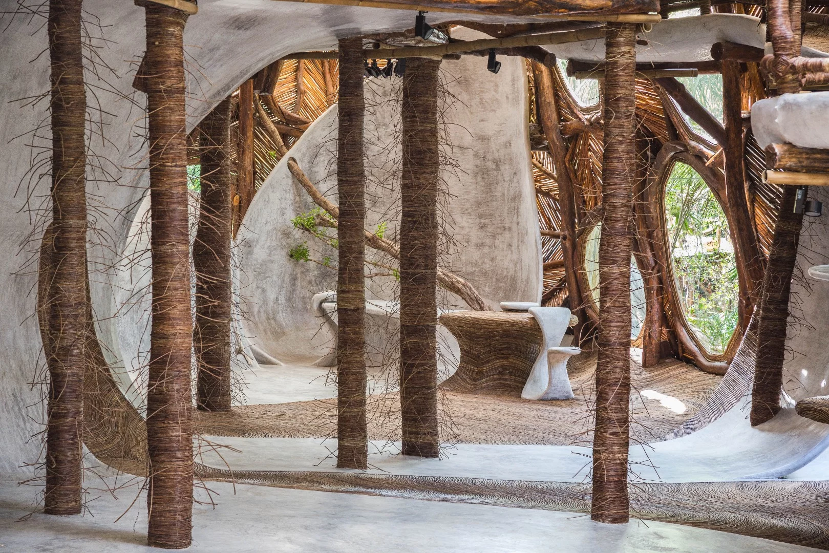 Art lovers passing through the popular vacation town Tulum on Mexico’s Yucatan Peninsula have an incredible new space in which they can indulge the senses, the IK Lab at the Azulik Resort
