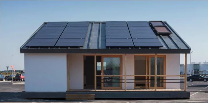 The photovoltaic system has been mounted onto the roof’s metallic boarding