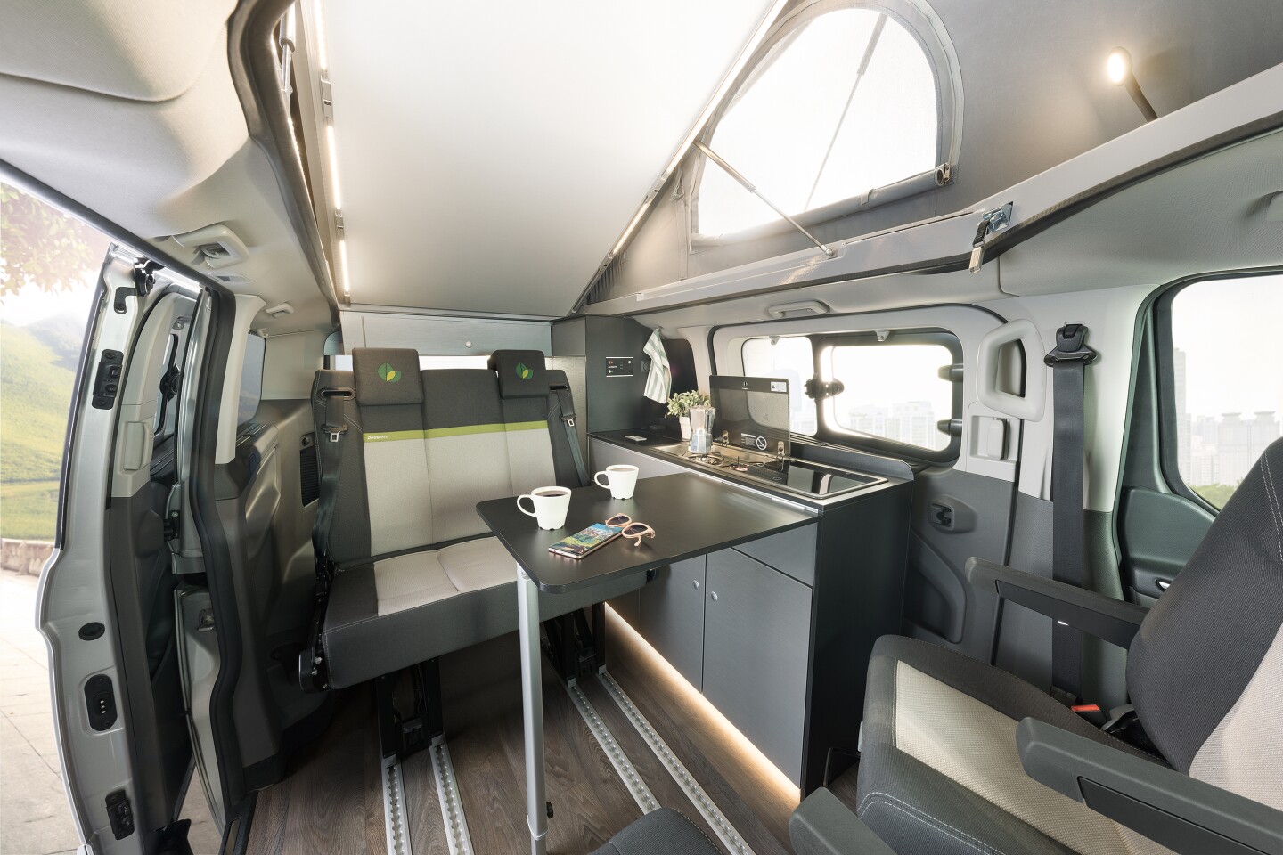 Dethleffs Globevan e.Hybrid camper van ready to dine