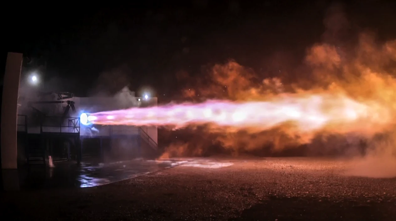 The test firing of one of the Raptor engines