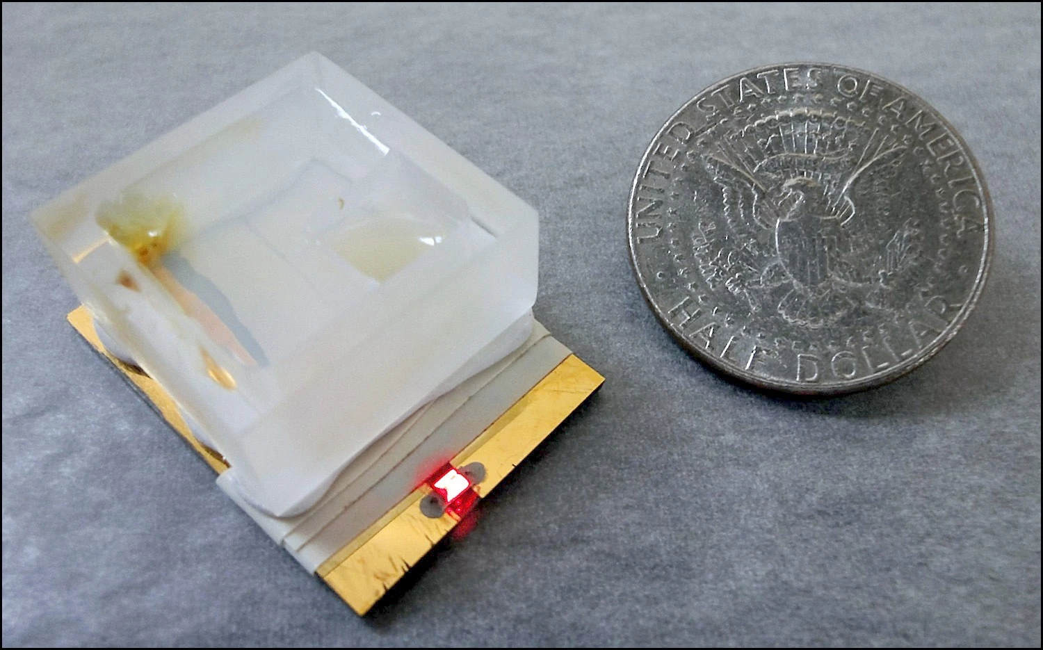Using commonly-available materials, scientists have created a biosensor that detects acute pancreatitis via blood samples (Photo: University of Texas)