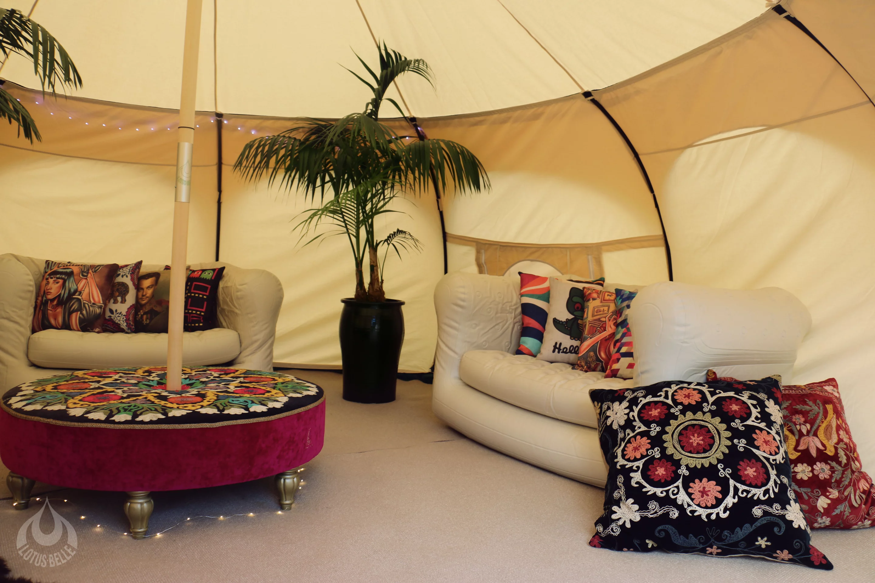 Get creative with your interior decorating inside the Lotus Belle Outback Deluxe