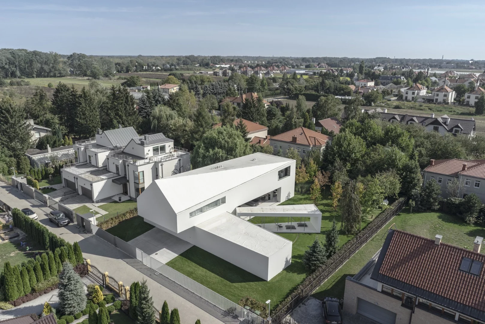 Quadrant House is located in a suburban area of central Poland