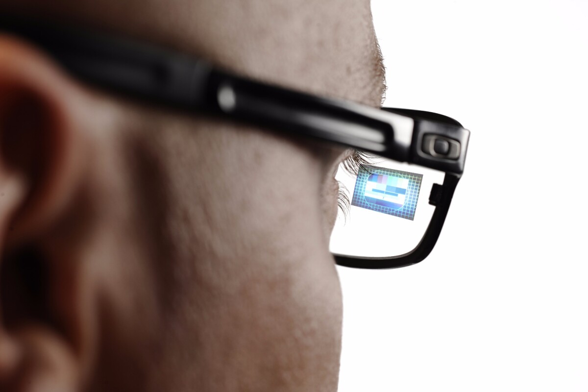 Lightguide optics could soon make smartglasses less socially awkward