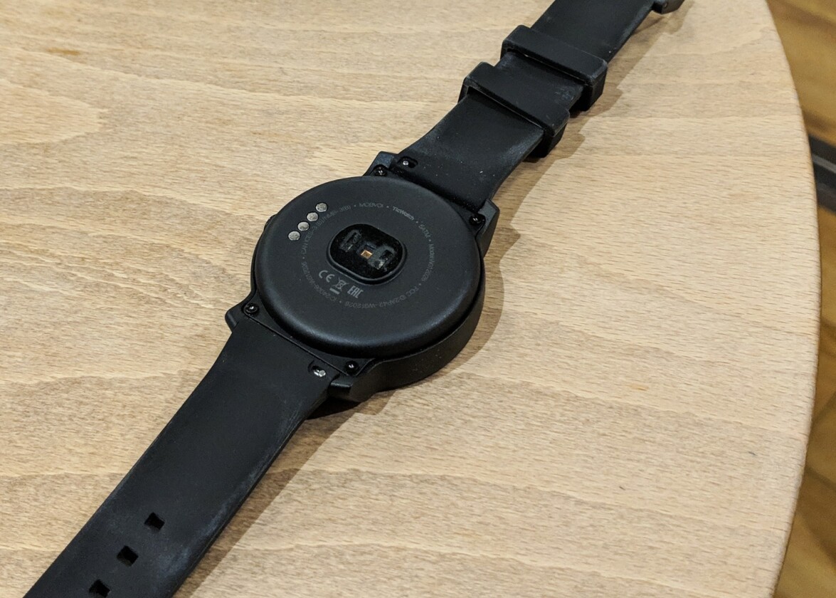 The heart rate monitoring sensor in the TicWatch E2 is not something you always get at this price point