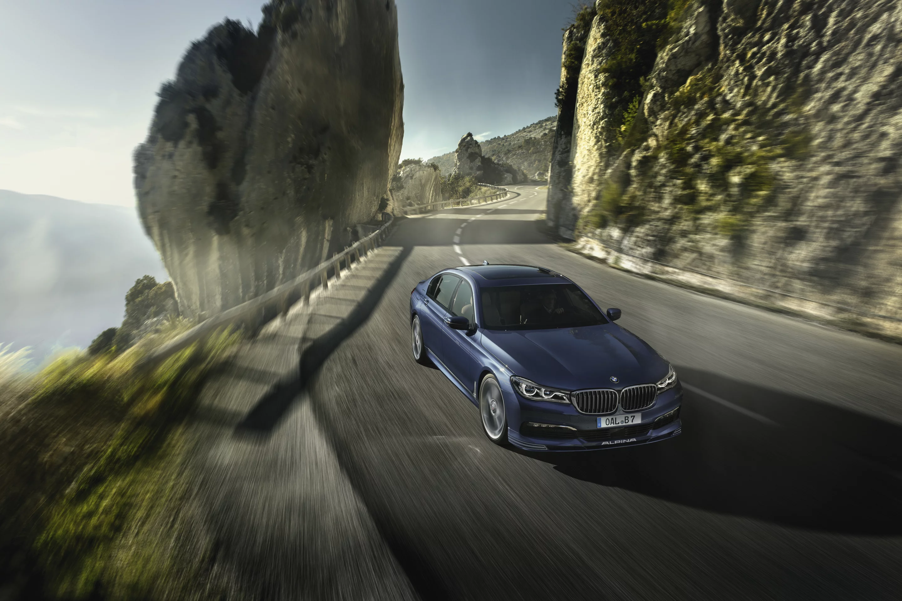 With a 0-100 km/h time of 3.7 seconds, the B7 will outsprint most of BMW M's models