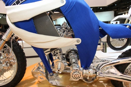 Side mounted radiators