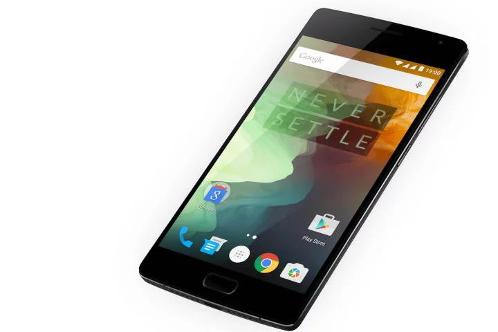 The OnePlus 2 runs Android 5.1, with the company's Oxygen OS (largely stock Android) added on