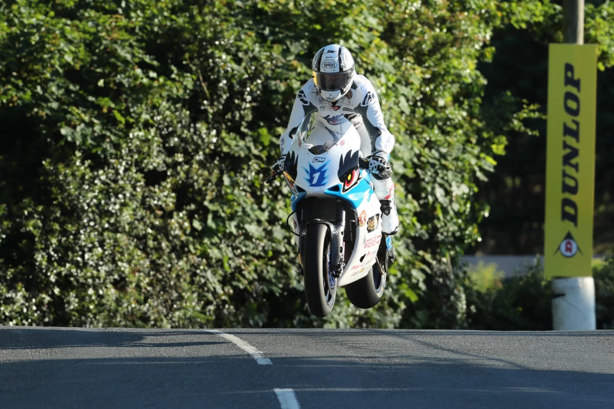 Michael Rutter flies to 2019 SES TT Zero victory with his Mugen Shinden Hachi