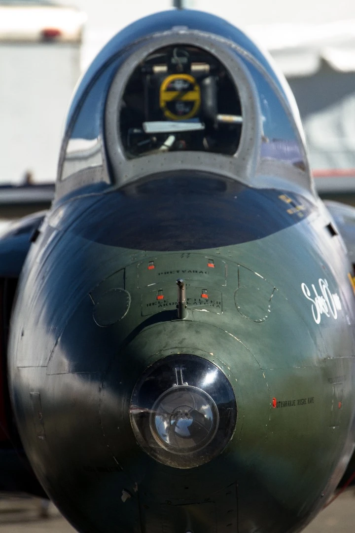 Jet cockpit
