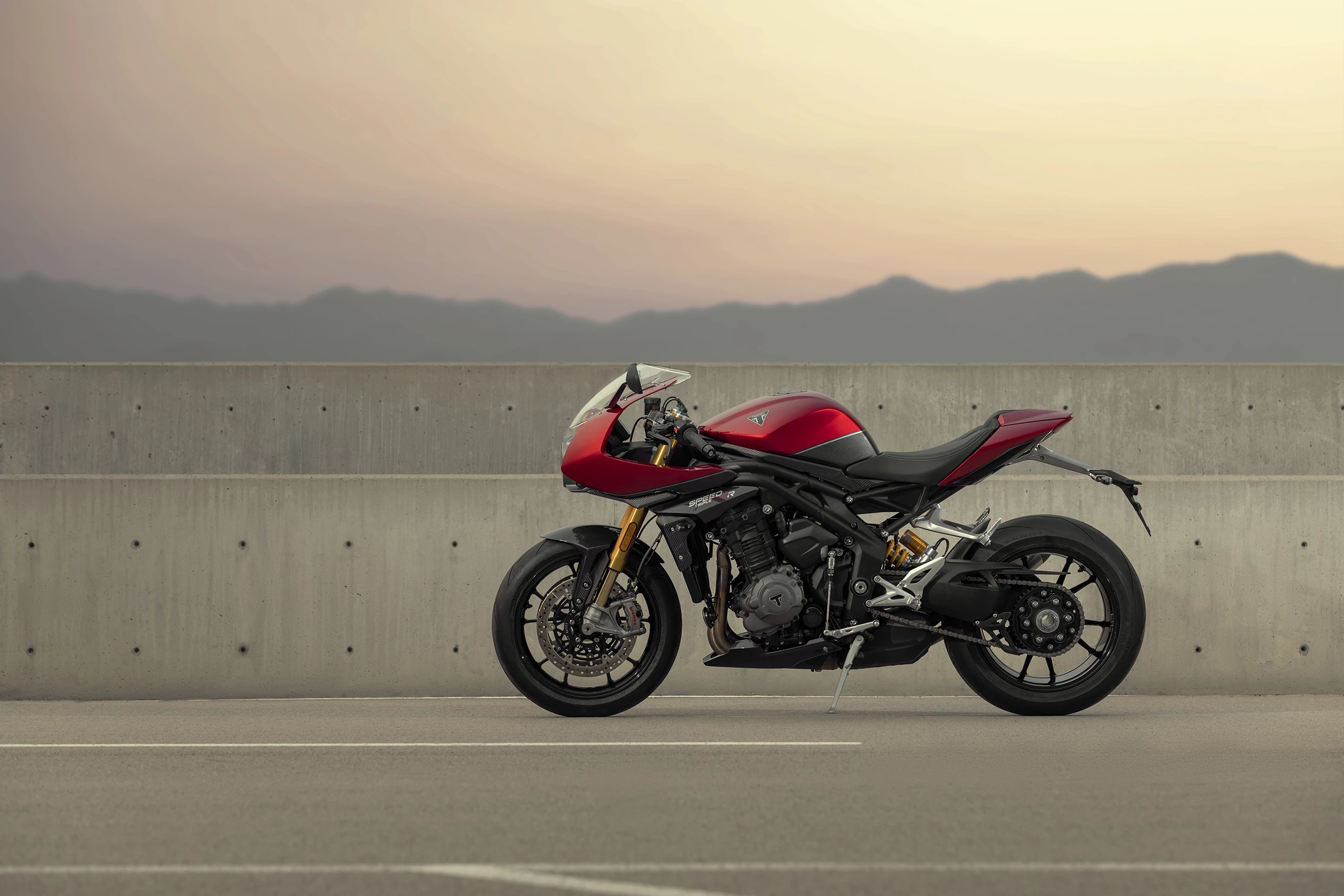 The RR builds on, rather than reimagines, the Speed Triple's look