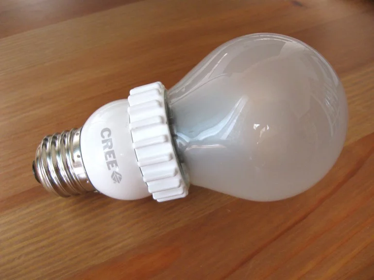 One of the current generation of Cree LED bulbs, with the heat sink visible at the base (Photo: Ben Coxworth/Gizmag)