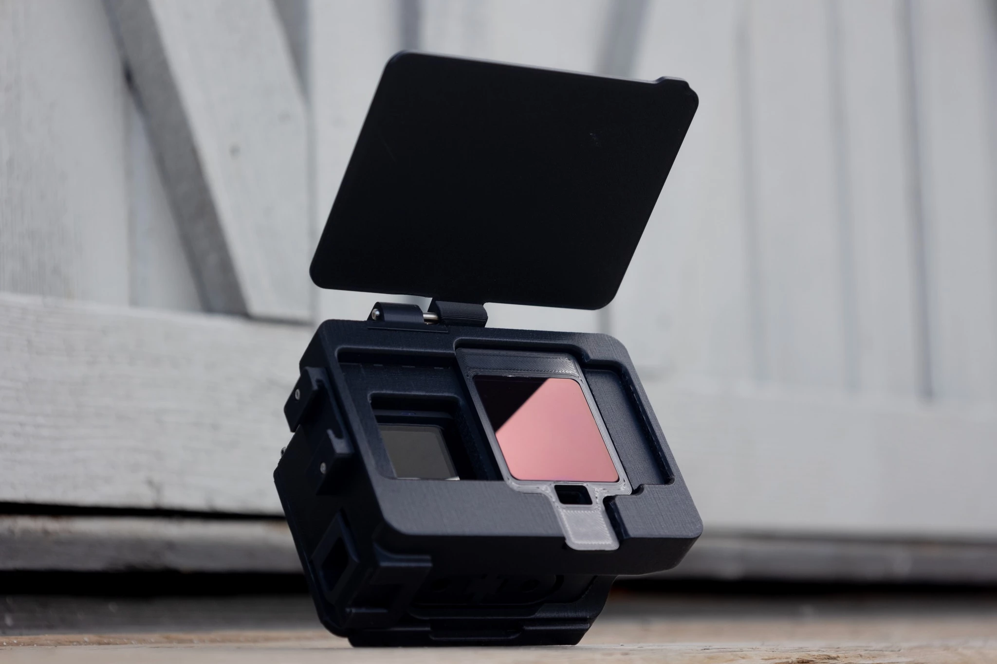 The ActionBox Cine measures 94 mm wide by 84 mm tall (3.7 by 3.3 in) and reportedly tips the scales at 112 grams (3.6 oz)