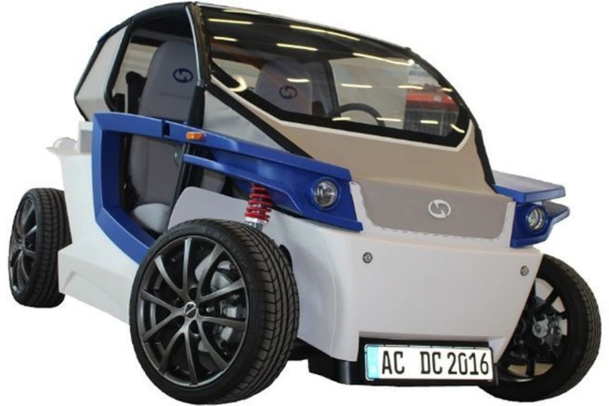 The largely 3D-printed StreetScooter C16 prototype