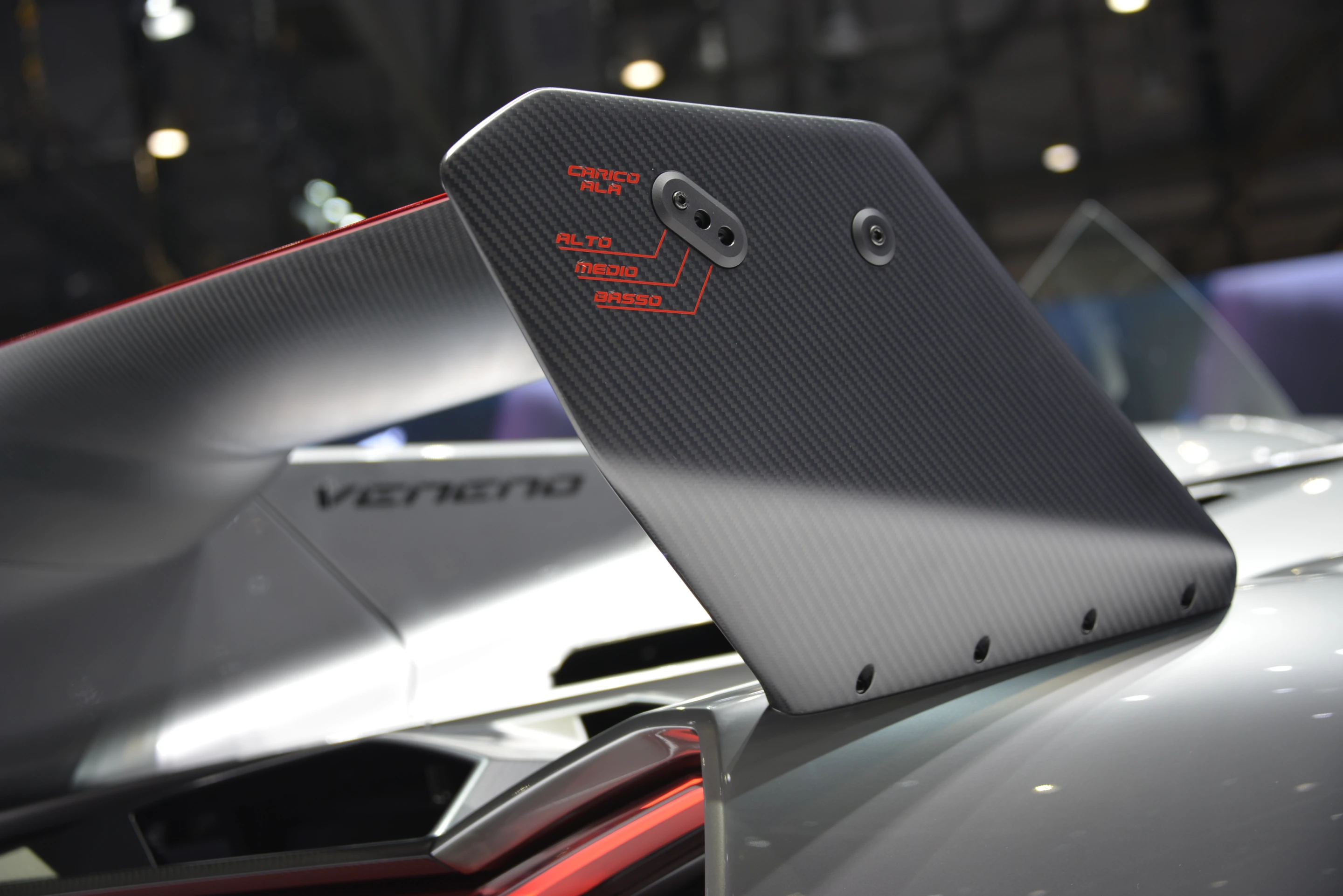 Lamborghini introduces the Veneno