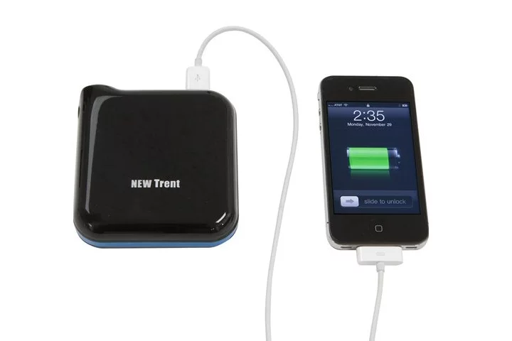 The New Trent iCruiser IMP1000 external battery pack is claimed to have enough capacity to fully recharge an iPad 2 or extend an iPhone 4's up time by 600 percent