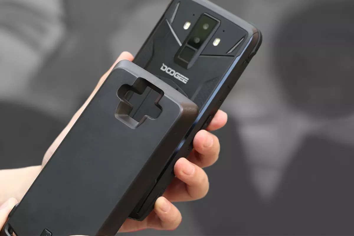 Doogee S90 Affordable Waterproof Rugged Smartphone With A