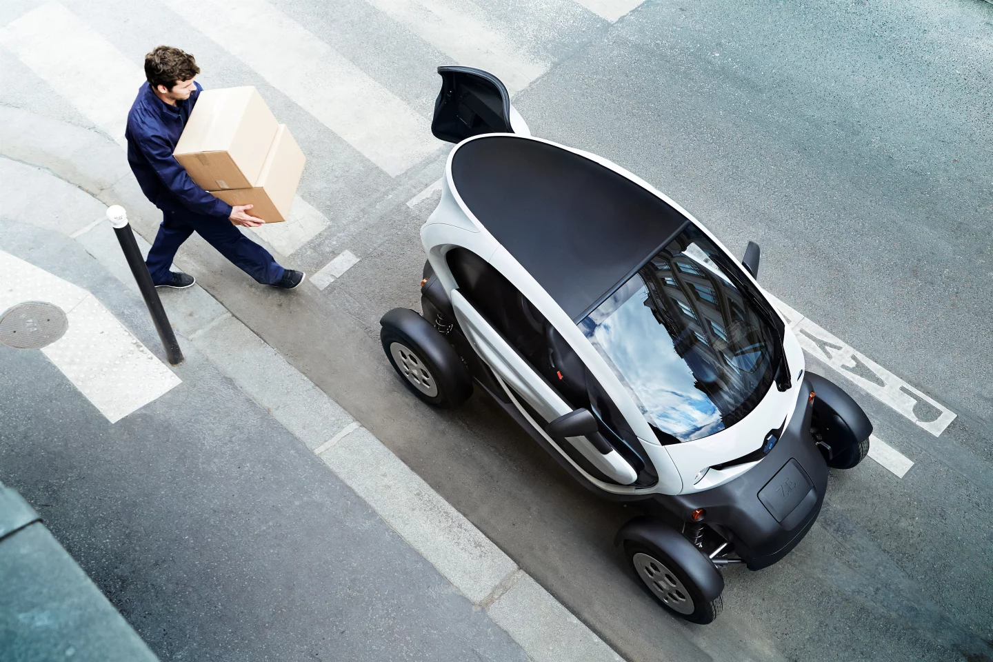 The Twizy Cargo's door locking system works in tandem with the ignition key for security
